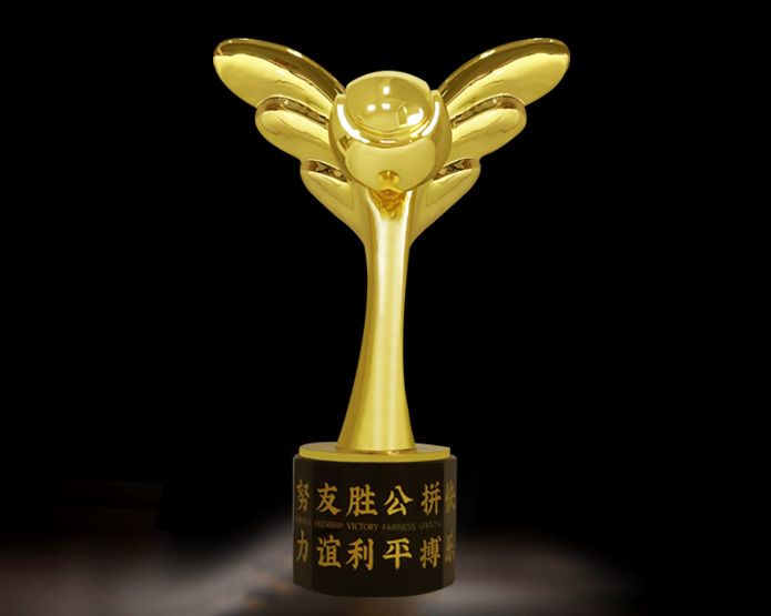 夢想天使創(chuàng)意獎杯定制