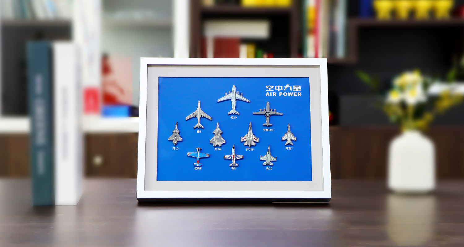 空中力量徽章紀(jì)念相框詳情頁_06.jpg