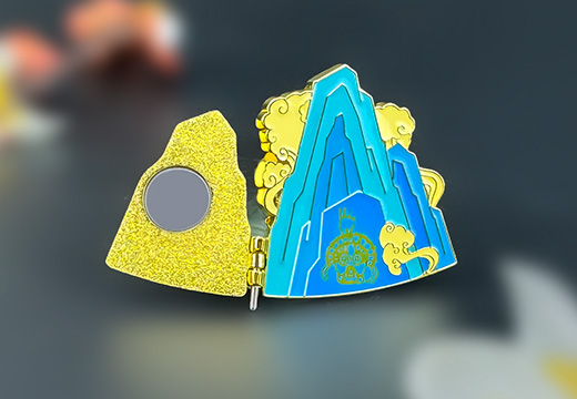 折疊翻蓋金屬徽章定制